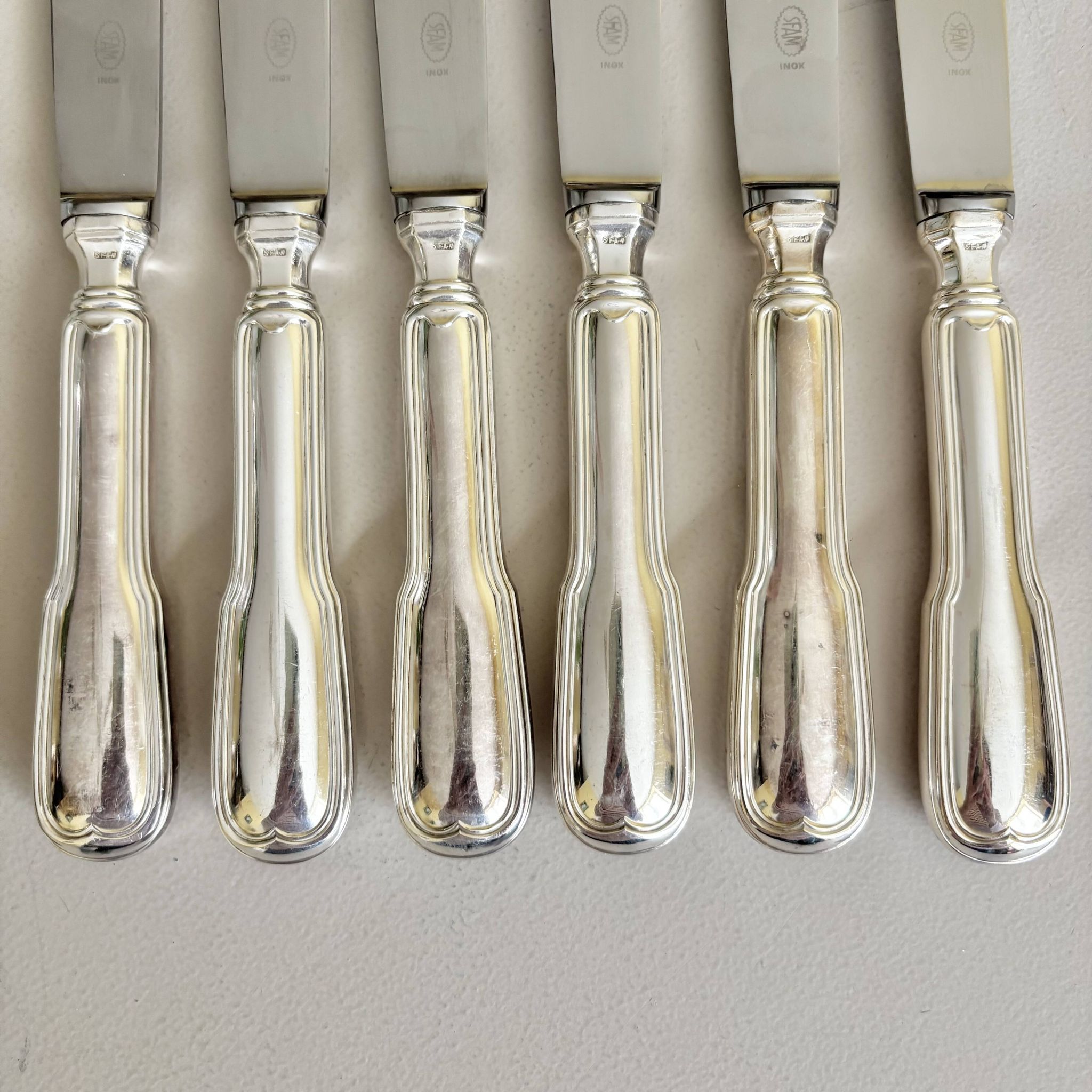 6 couteaux en inox vintage