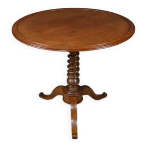 Table à plateau basculant