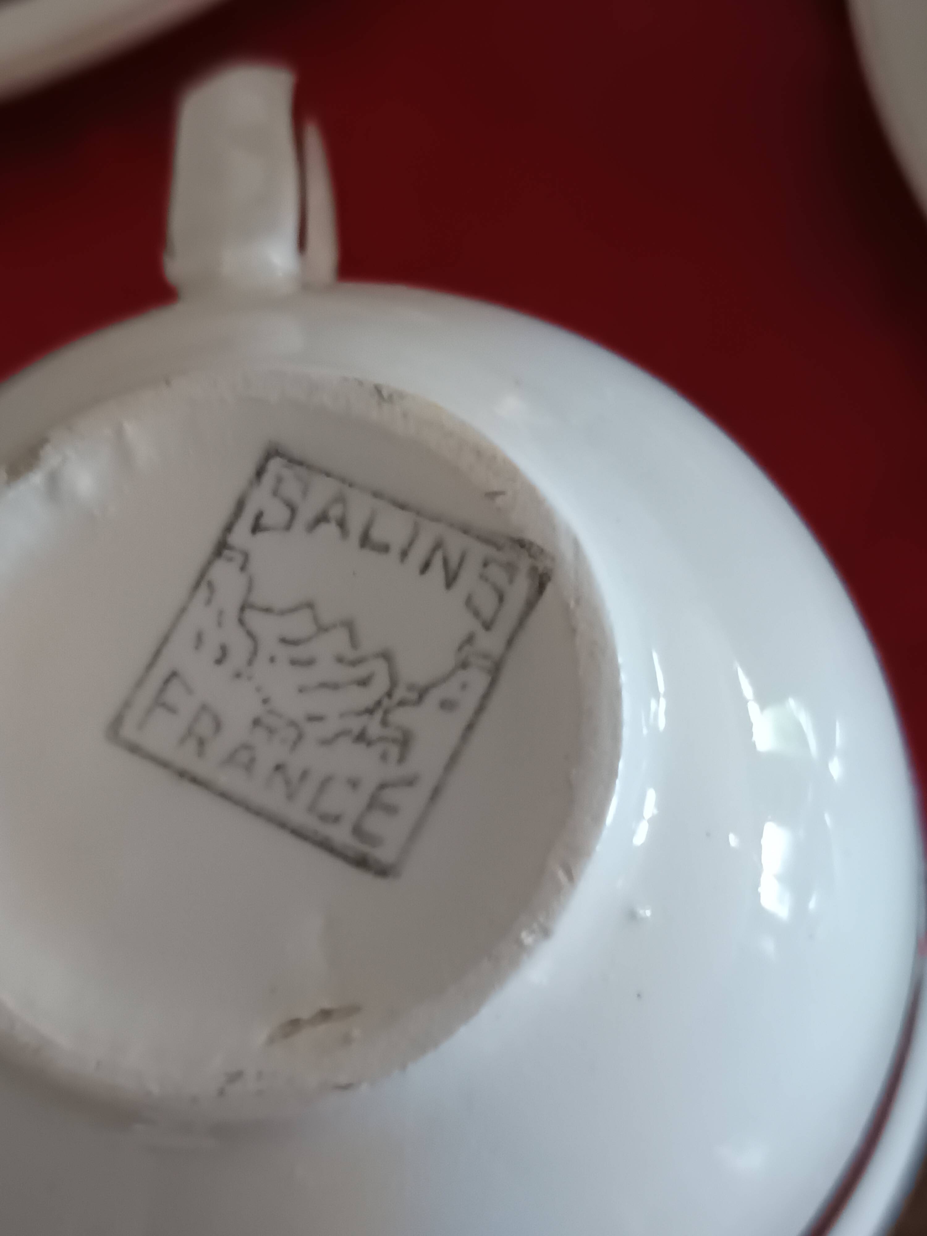 10 vintage coffee cups and 9 saucers, Salins earthenware, 1950