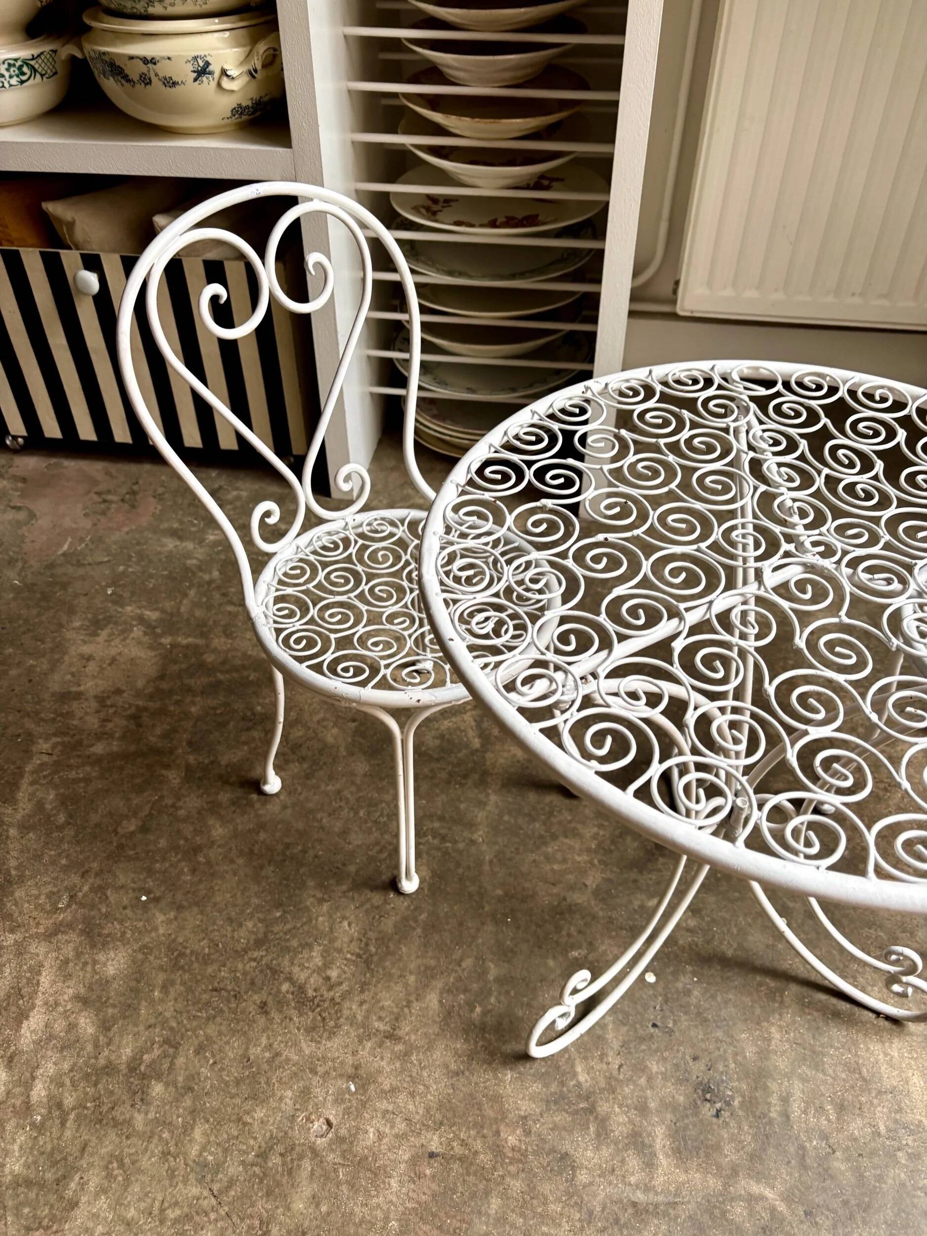 Salon de jardin enfant en fer forgé blanc