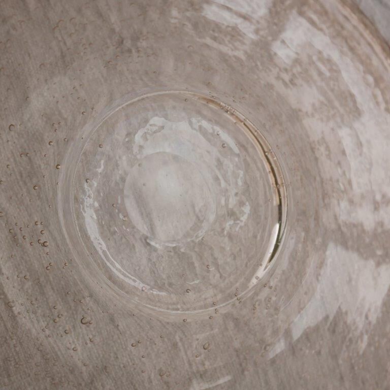 Pink presentation dish in bubbled glass