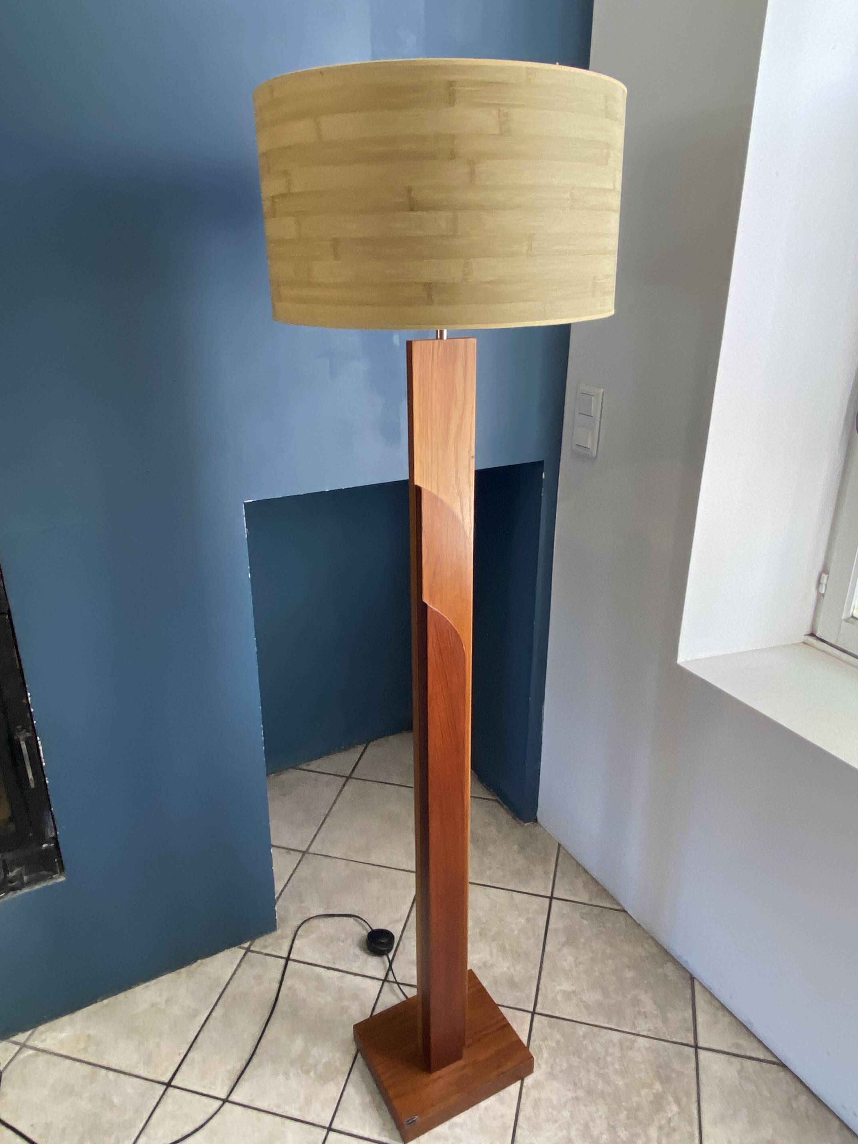 K-lighting vintage 1970s Scandinavian teak floor lamp