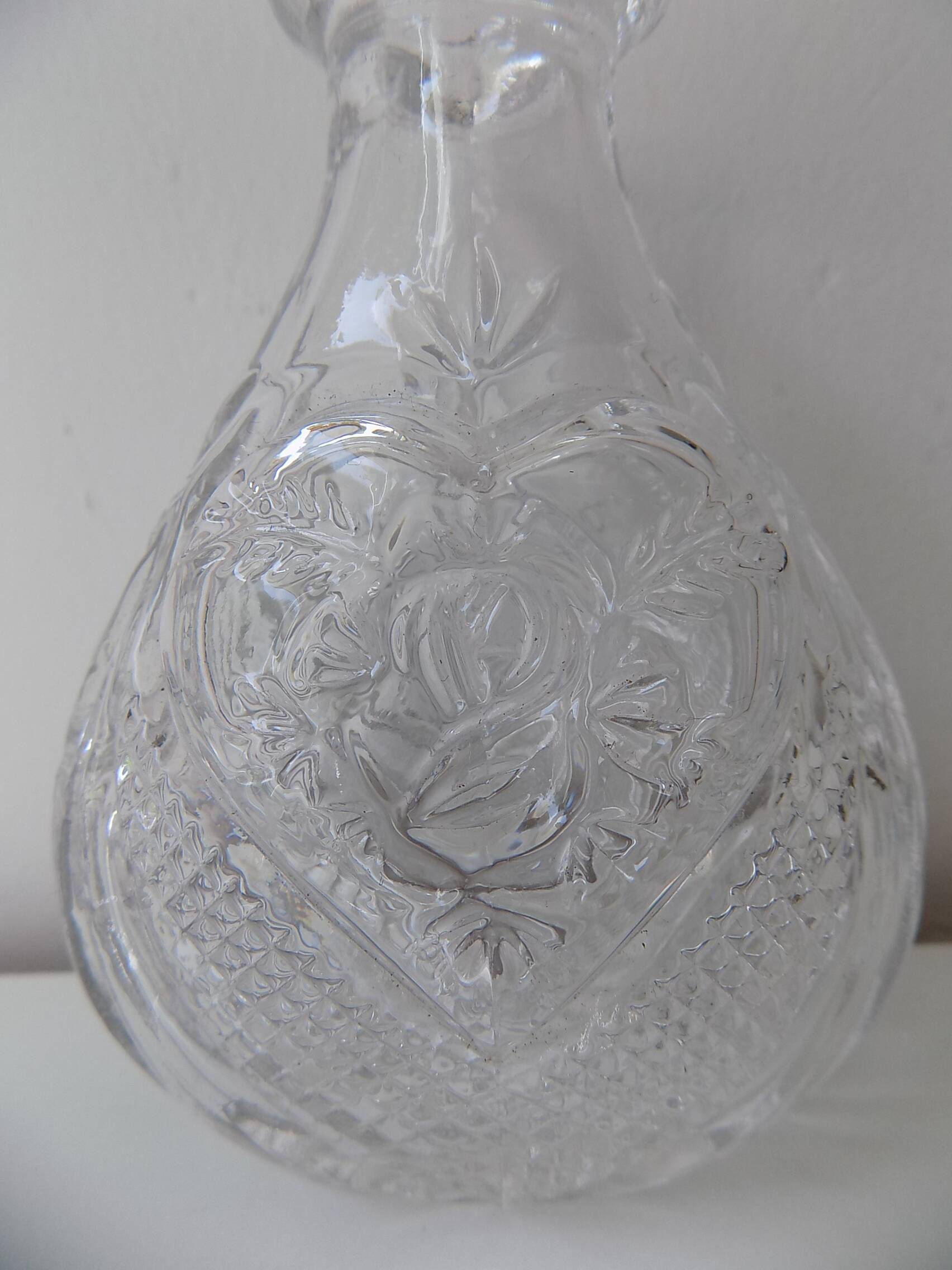 Small glass vase (11cm)