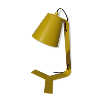 Lampe de bureau métal jaune