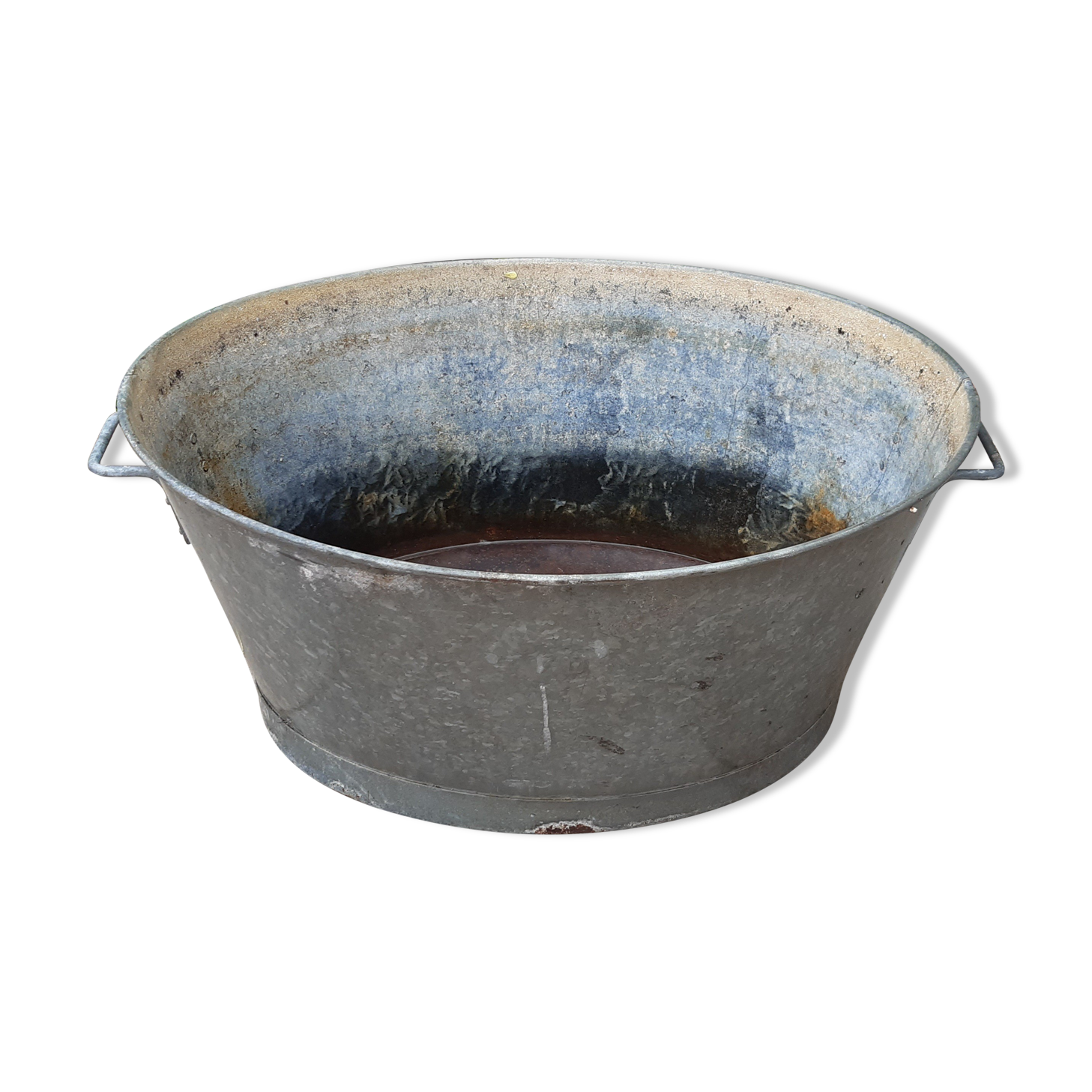 Beautiful and large old basin, 70-litre zinc vat.