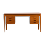 Danish Teak Model 130/1 Desk by Børge Mogensen for Søborg Møbelfabrik, freestanding 1950s