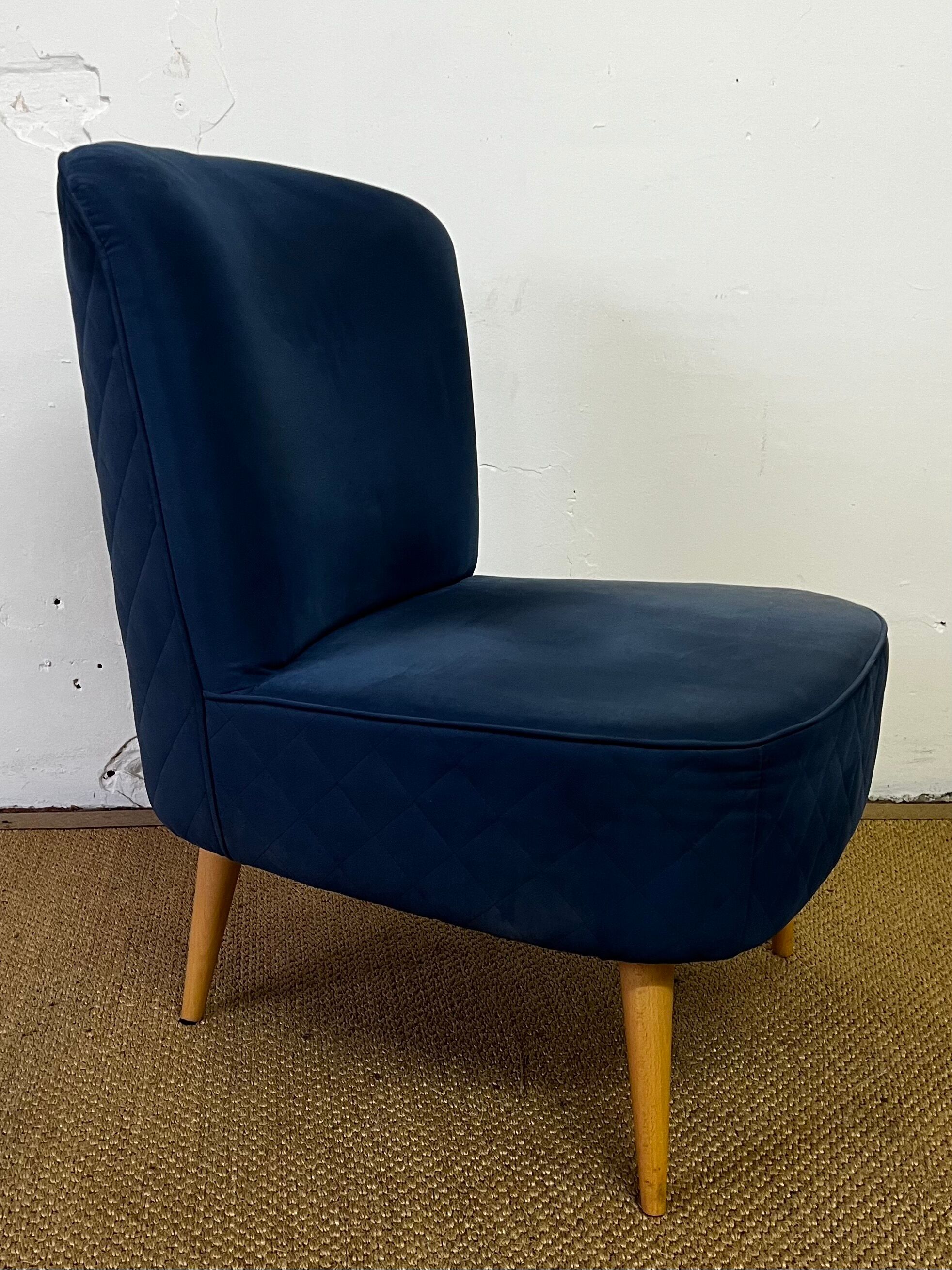 Vintage lounge chair