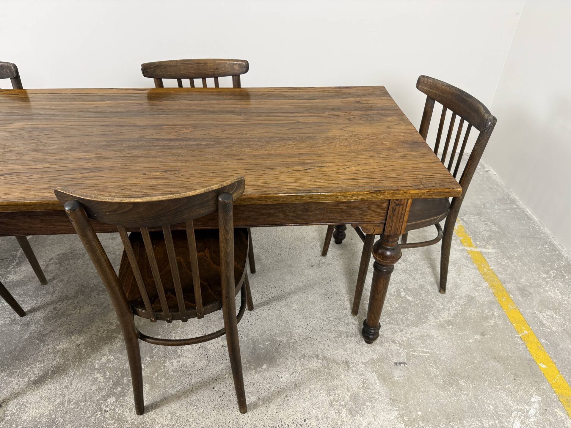 Grande table de ferme ancienne en chêne – 229 cm