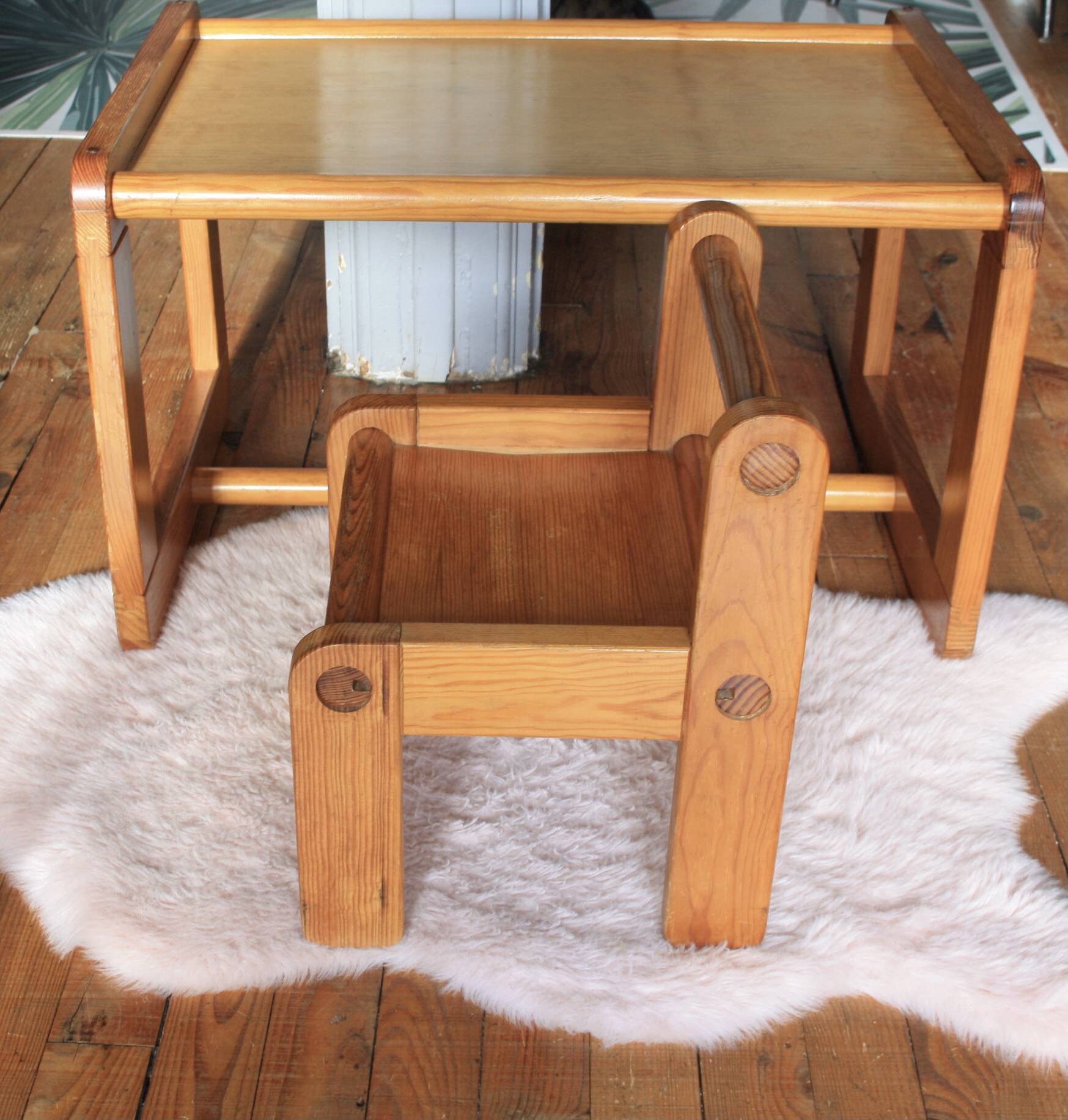 Bureau et chaise enfant brutaliste