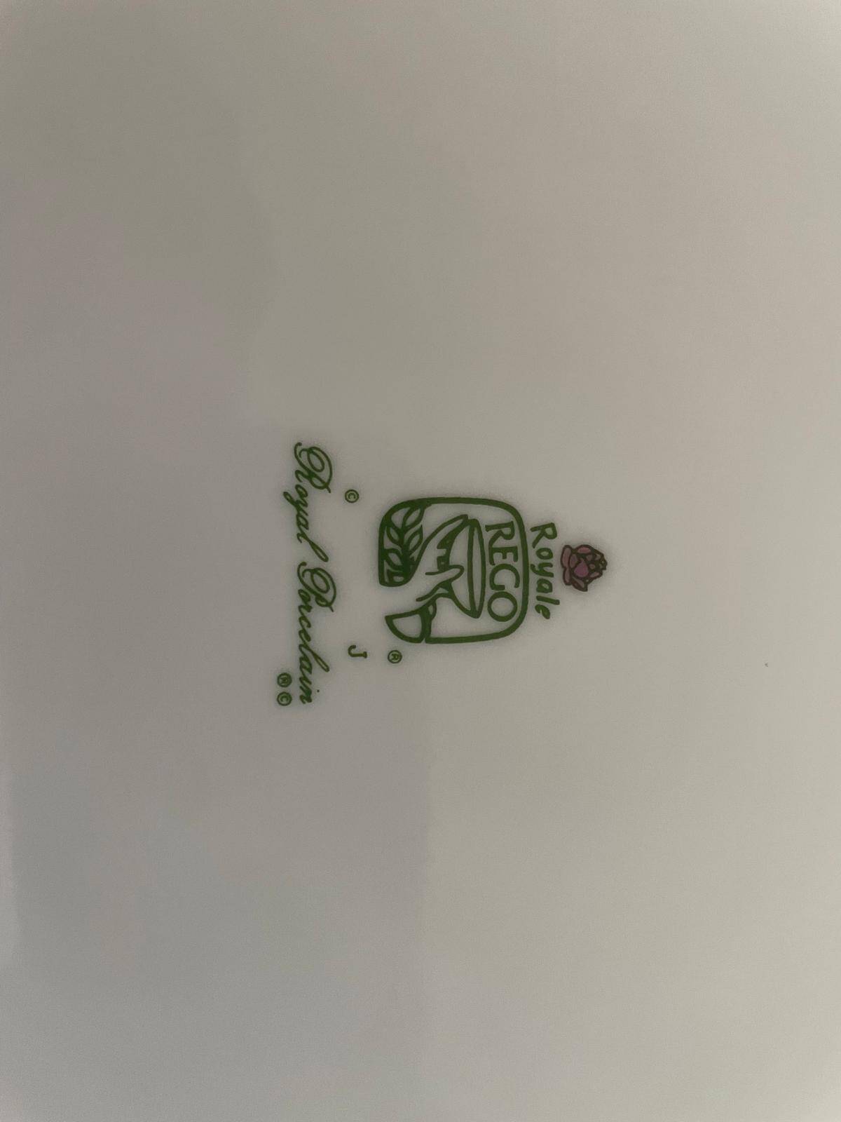 10 Large Dinner Plates 31.5 cm