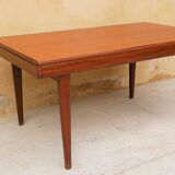 Expandable teak dining table