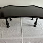 Presentation table of Napoleon III in black lacquered wood, 19th century.