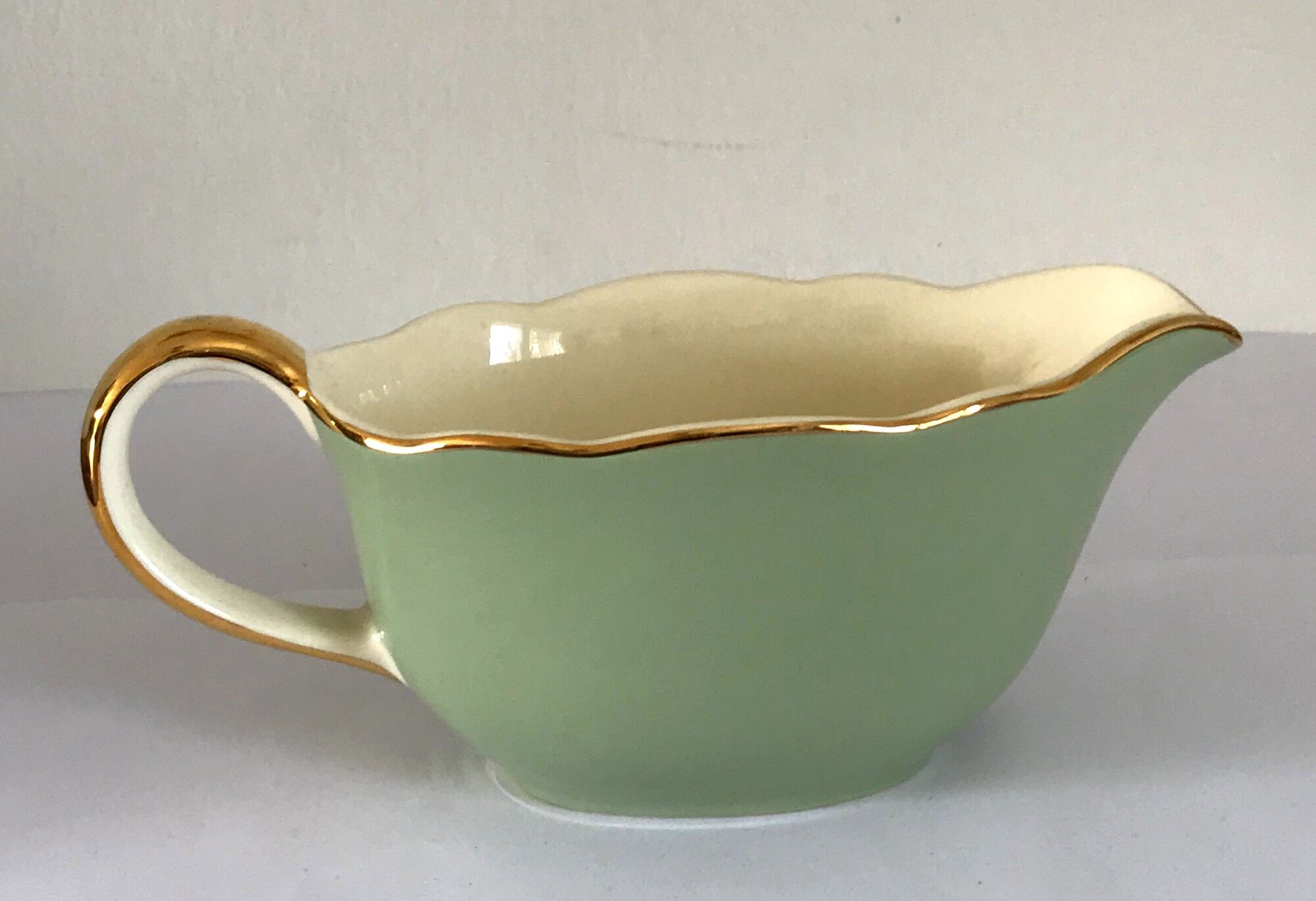 Vintage sauce boat Villeroy and Boch 50s