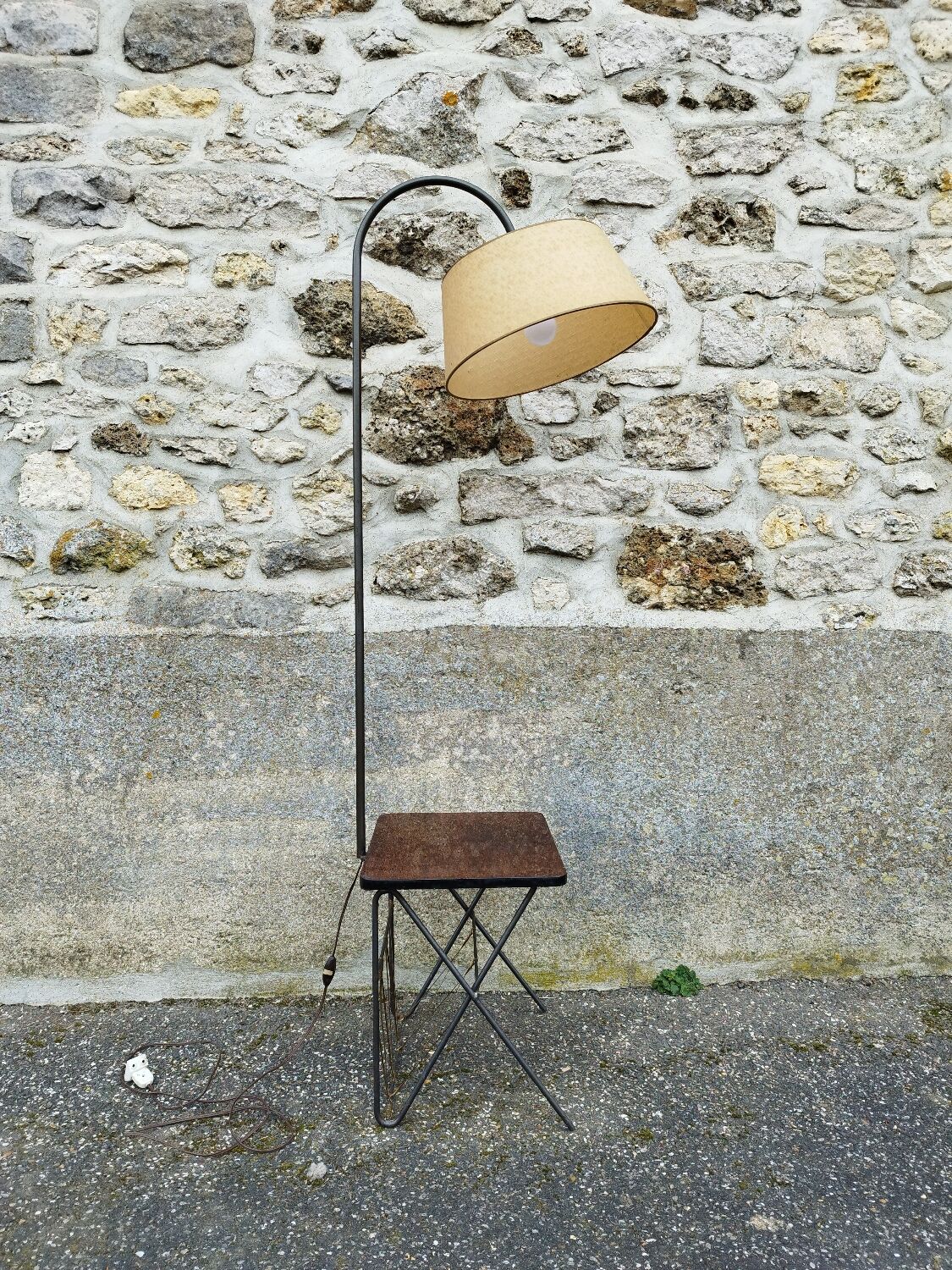 Vintage magazine rack lamp