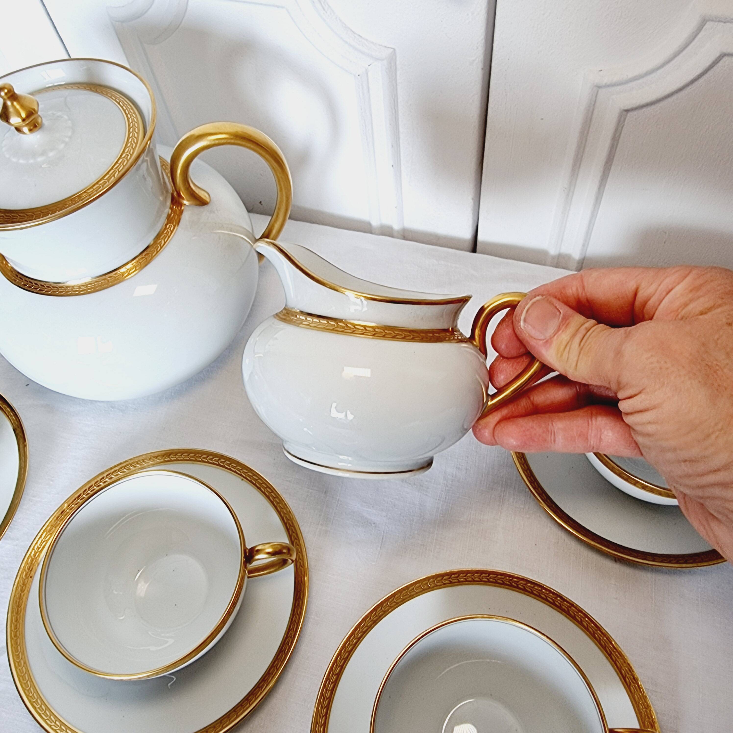 Impeccable Haviland Limoge coffee or tea service in fine porcelain and/or 24 carat