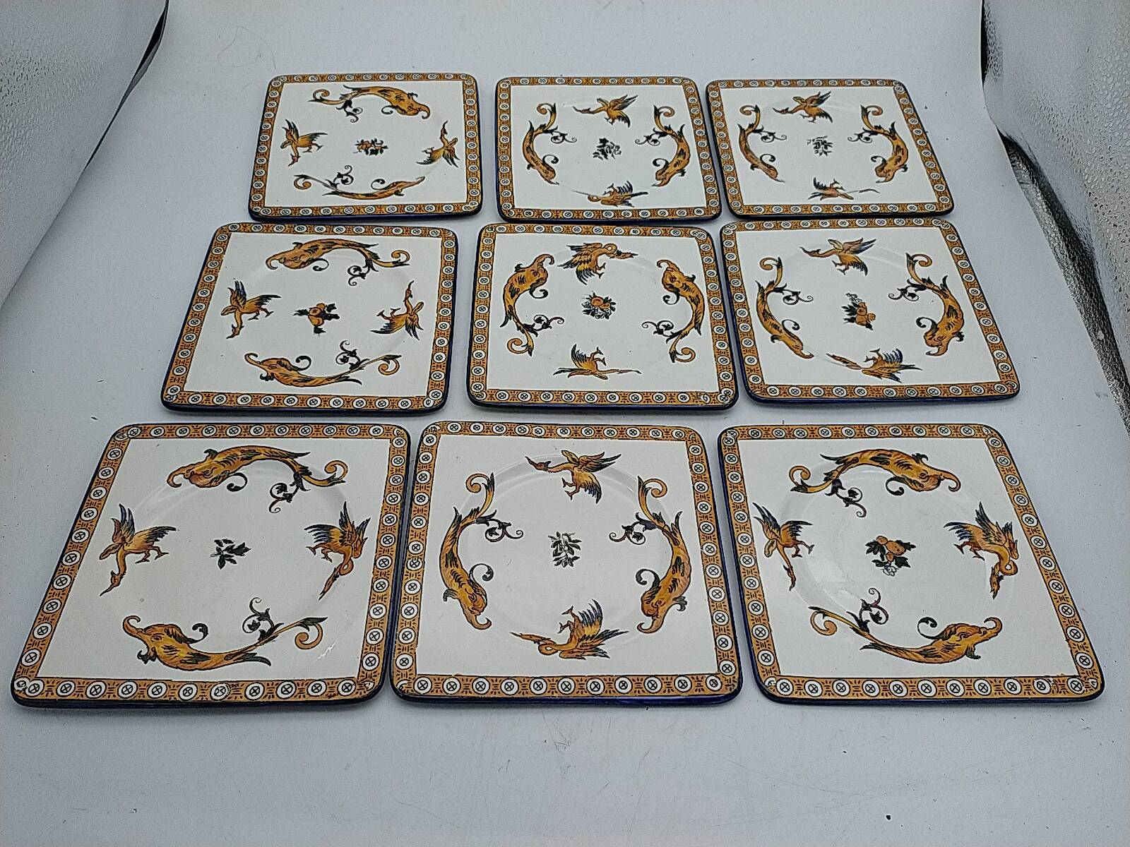 Service à dessert . Gien renaissance circa 1930 .