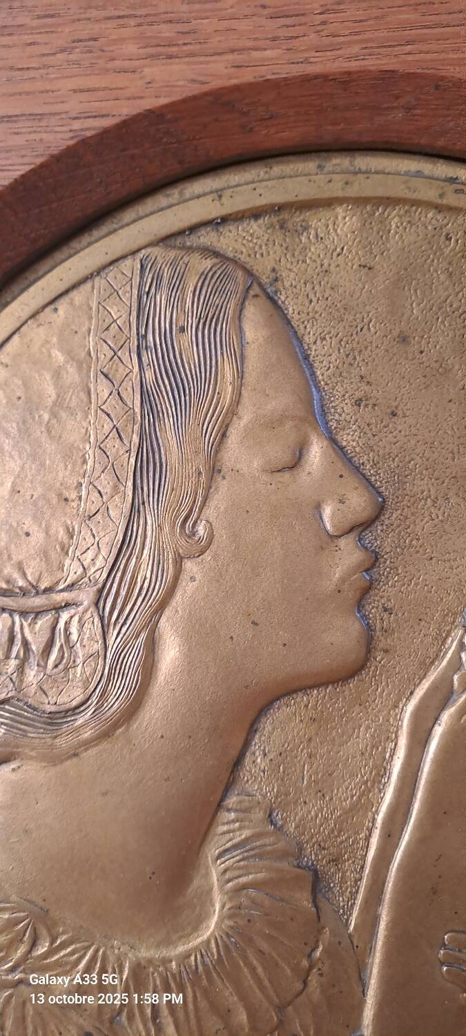 Art Deco bronze sculpture "Maternity" signed Thibault