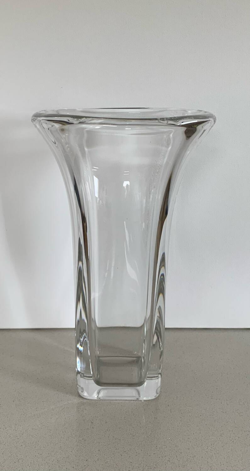 Large crystal vase