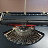 Machine à écrire Quen Data 680 De Luxe NOIRE révisée ruban neuf
