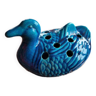 Pique flowers ceramic duck