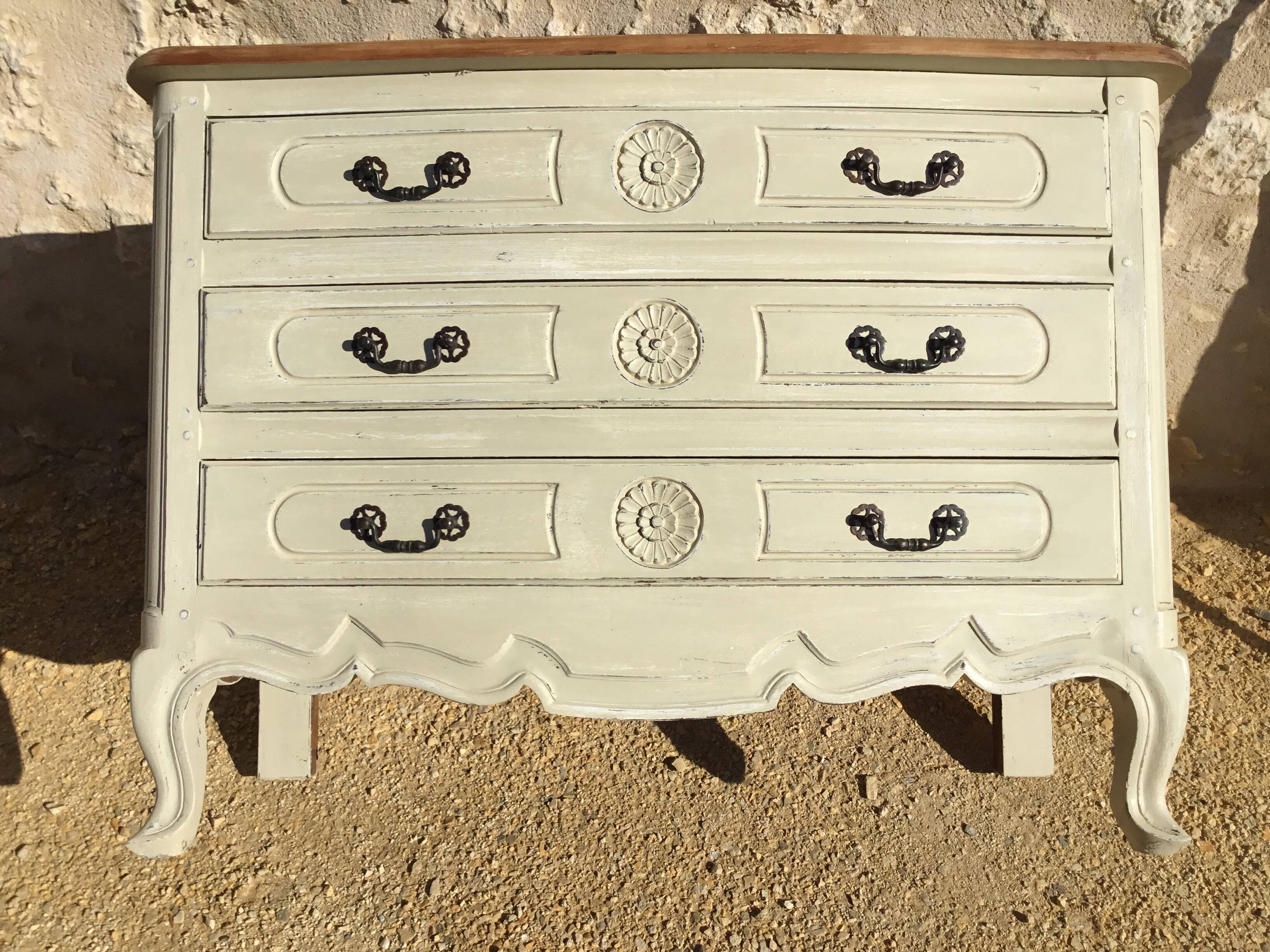 Louis XV style chest of drawers, patinated and waxed, natural wood top