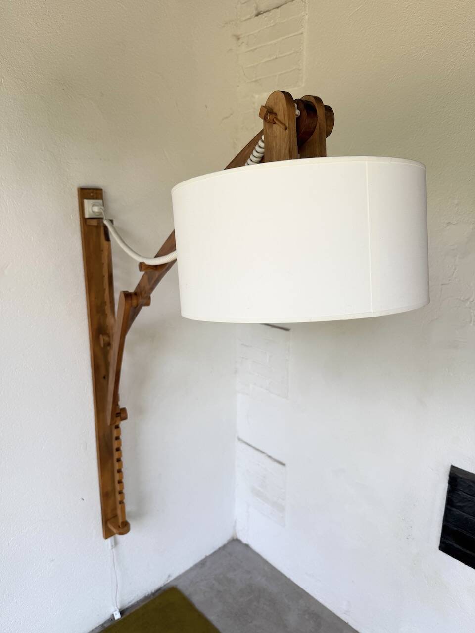 Mountain furniture gallows France pine