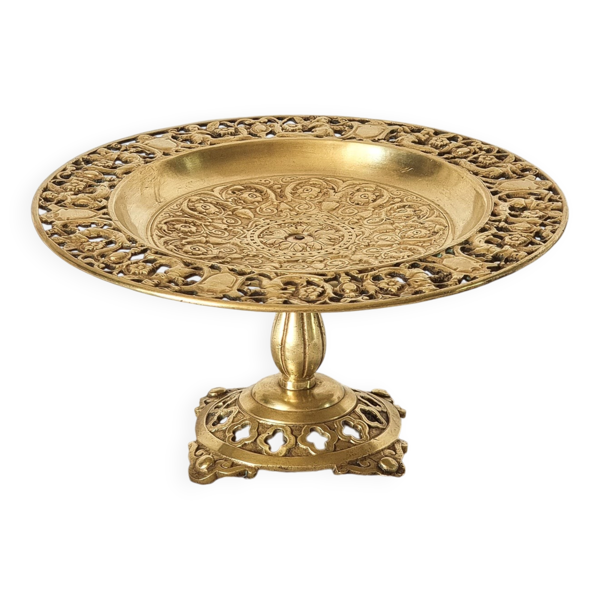 Coupe, plateau sur pied en bronze