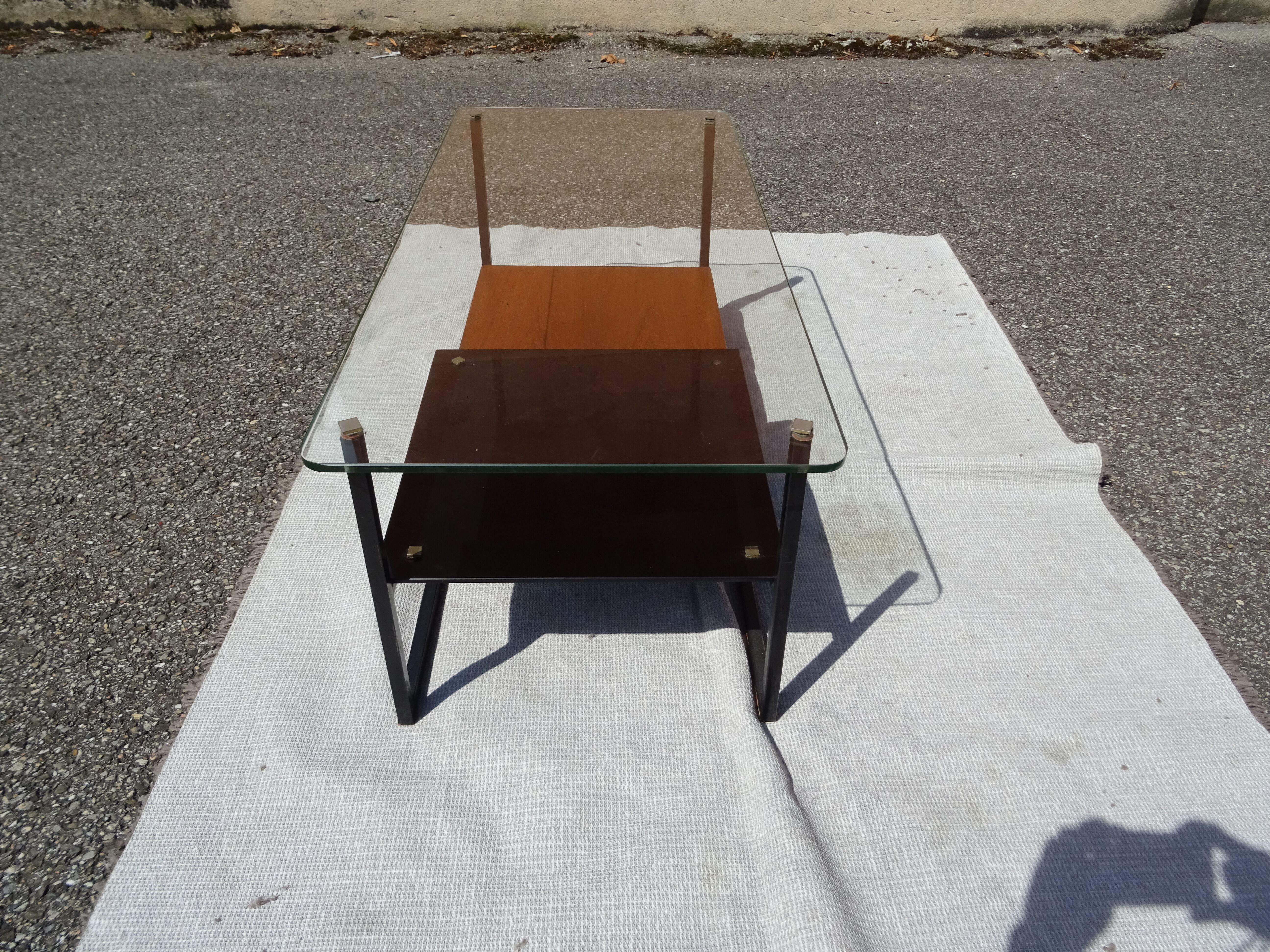 Design coffee table