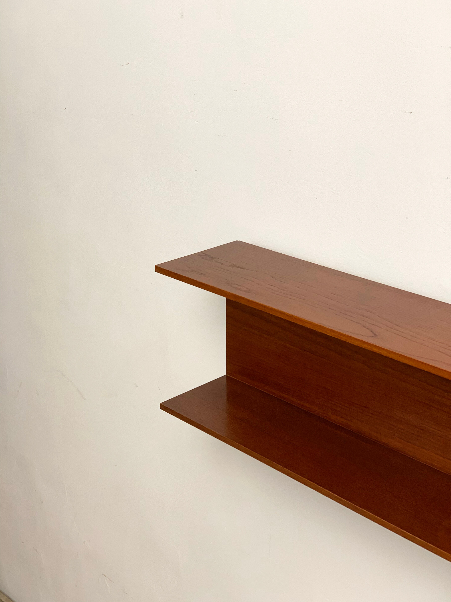 Wall shelf by Walter Wirz for Wilhelm Renz, Germany