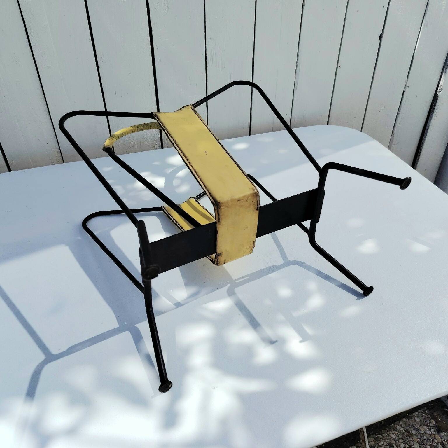 Porte revues métal et cuir, Jacques Adnet, vintage