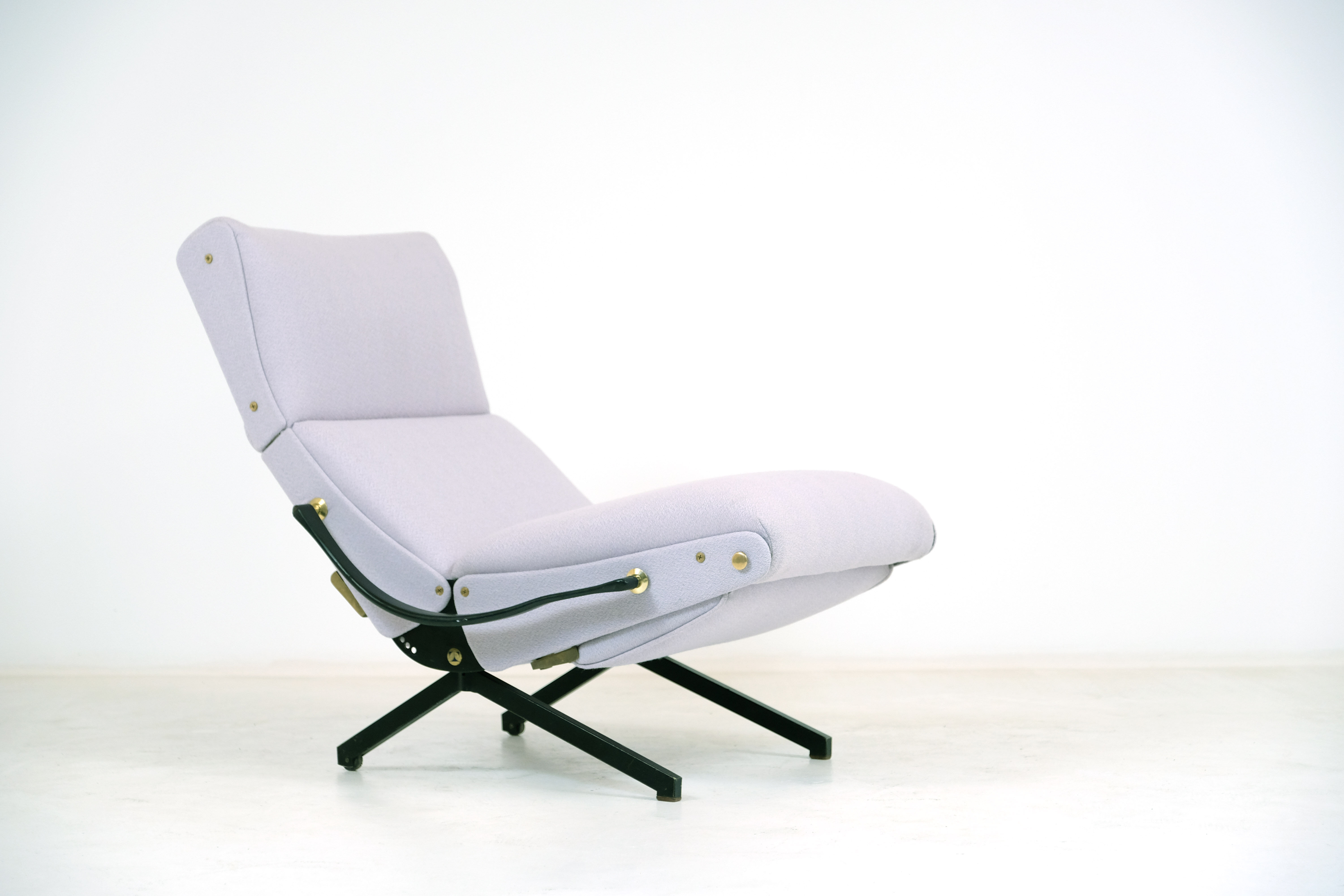 Fauteuil P40 par Osvaldo Borsani pour Tecno Edition 1960