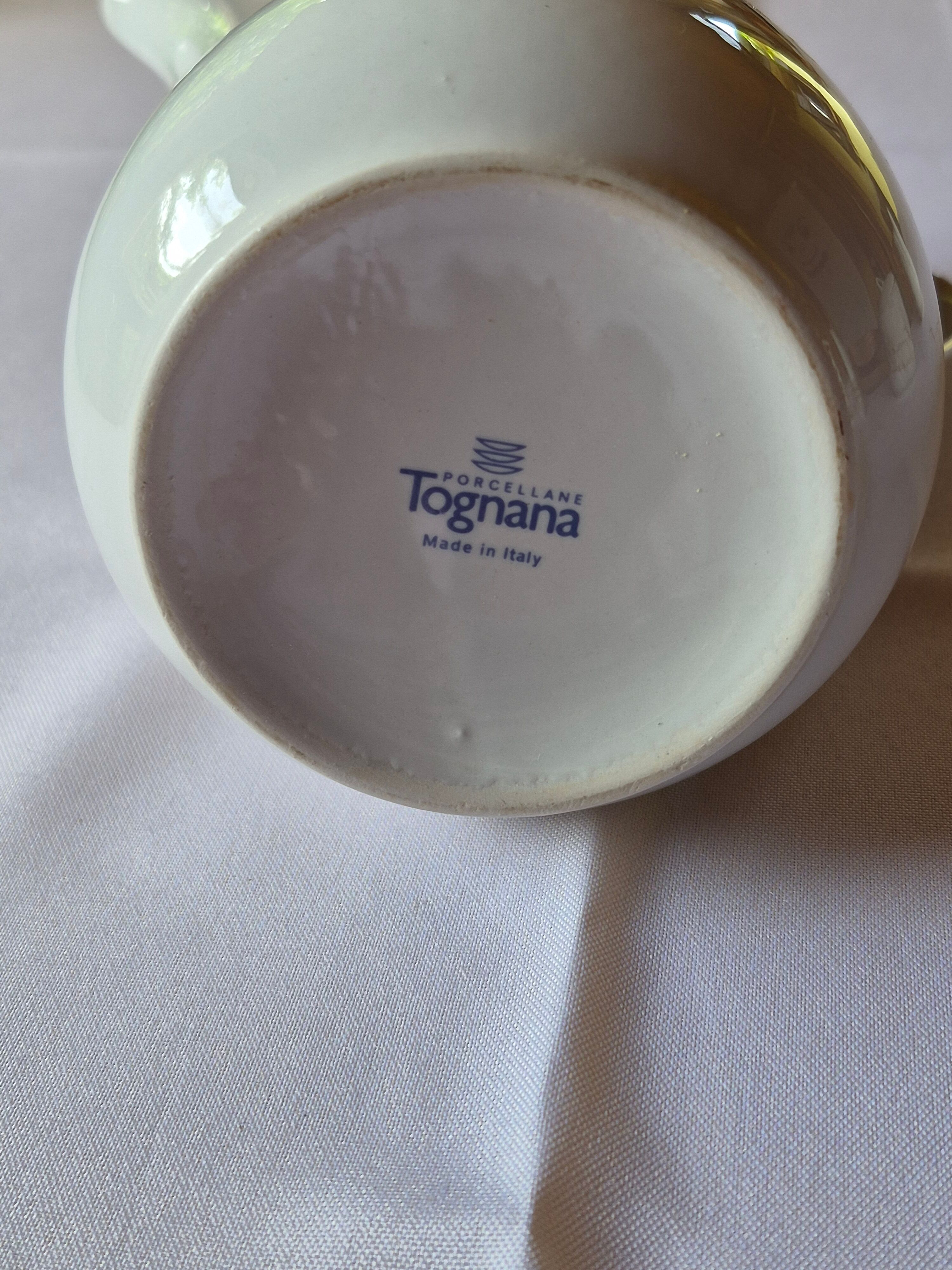 Cafetière, sucrier et pot à lait