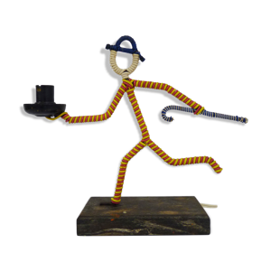 Lampe scoubidou sur socle