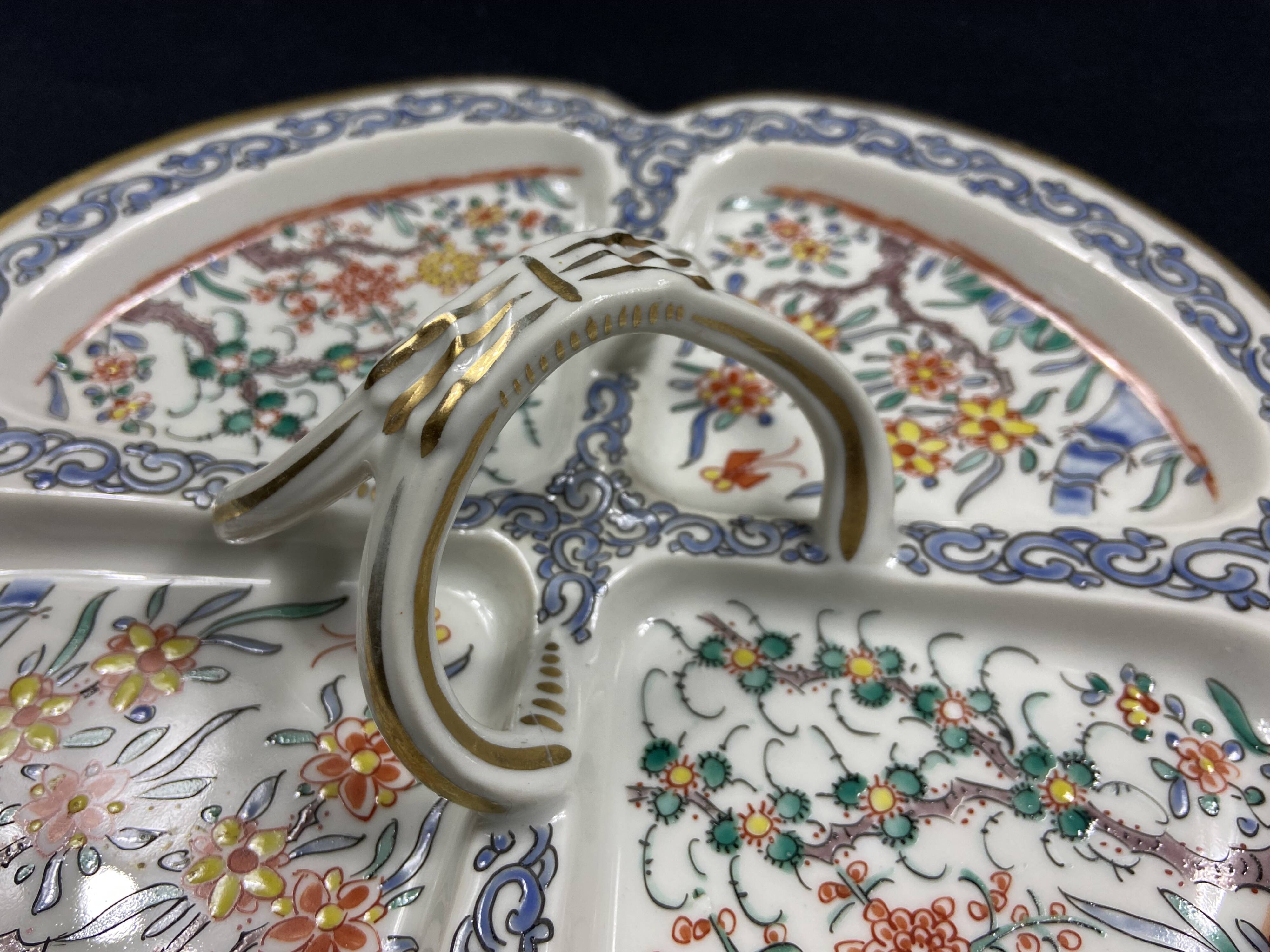 Four-lobed beggar worker's hors d'oeuvre in Chantilly porcelain, Japanese decor