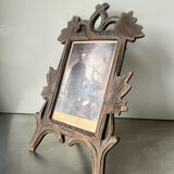 Frame in carved wood