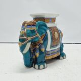 Statue en céramique d'un éléphant indien