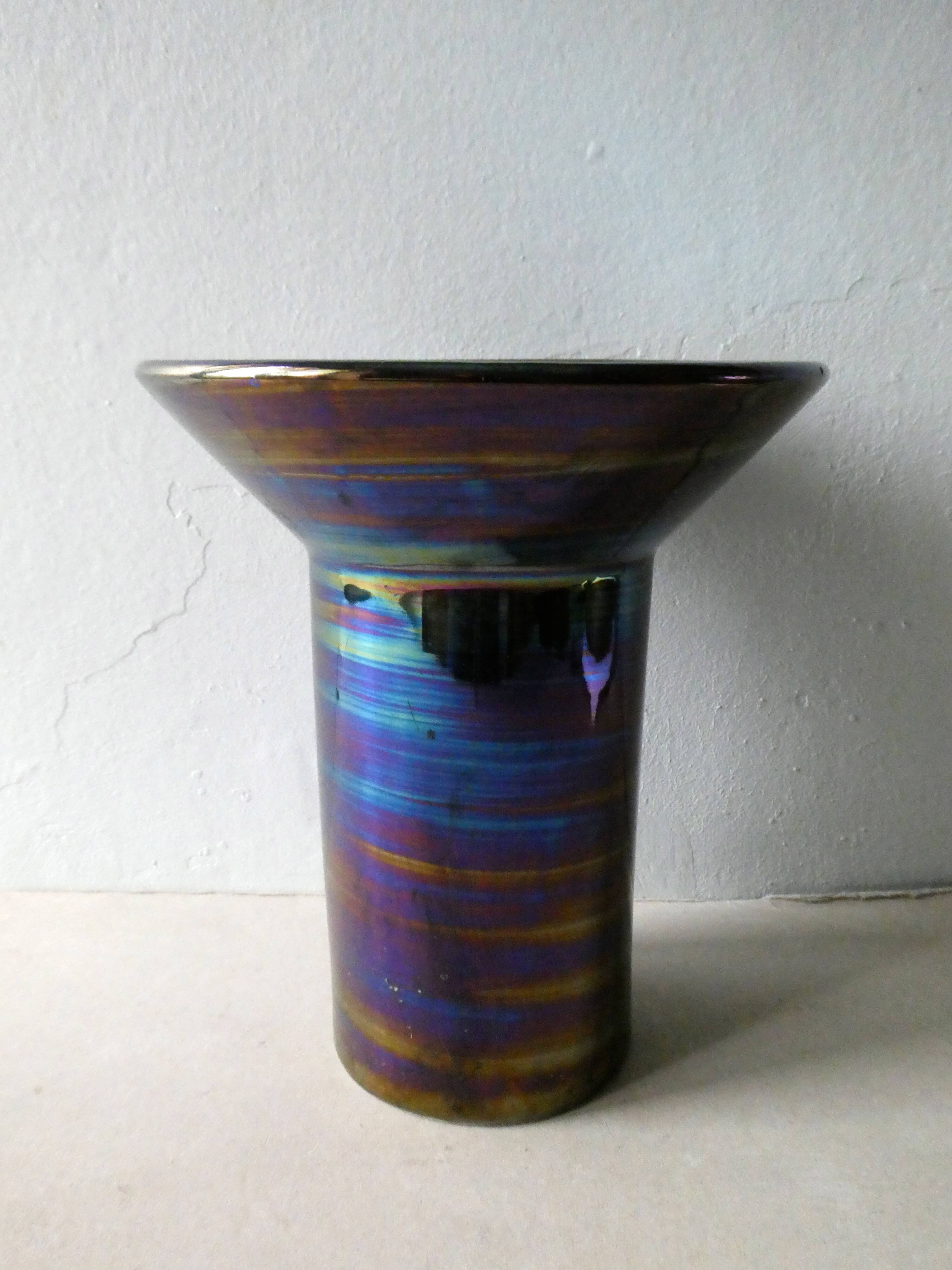 Vase en céramique noire irisée art deco