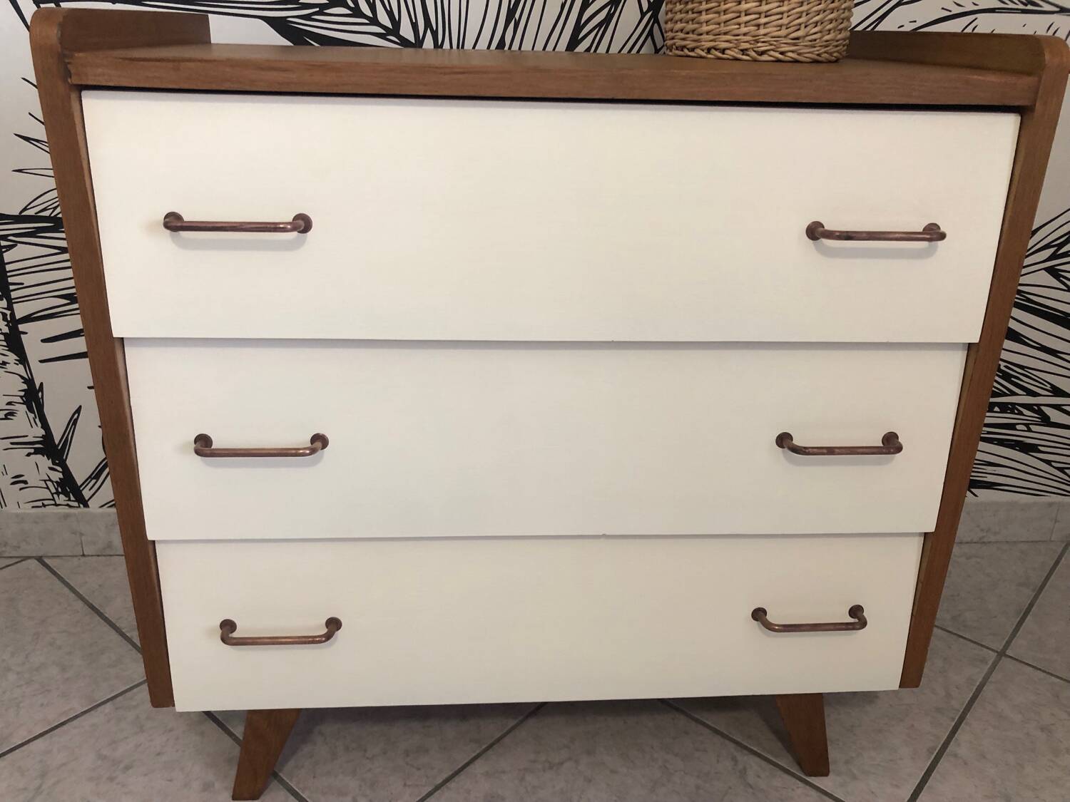 Vintage chest of drawers