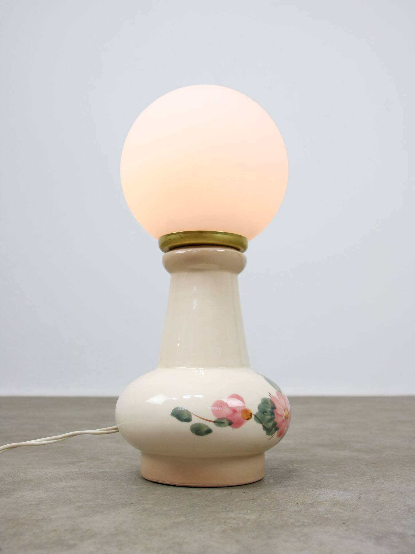 Mid-century Italian Floral Table Lamp in Ceramic and Opaline
