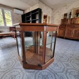 Hexagonal display case