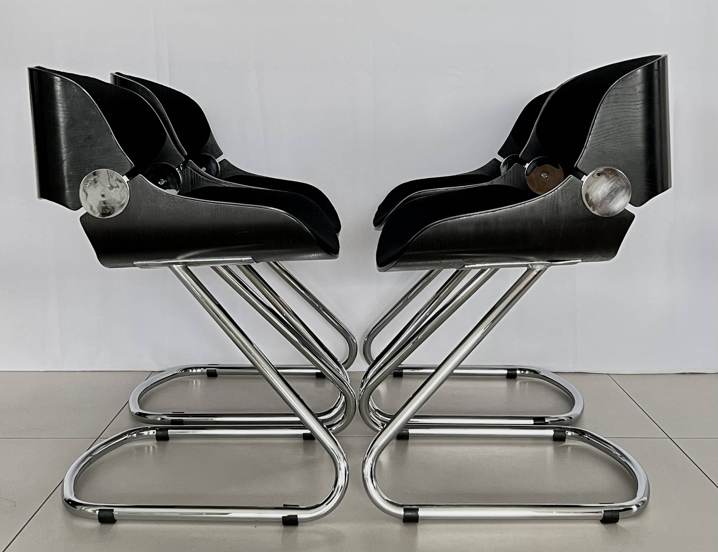 Baumann chair model Arpège attributed to Etienne Fermigier, France 1970s.