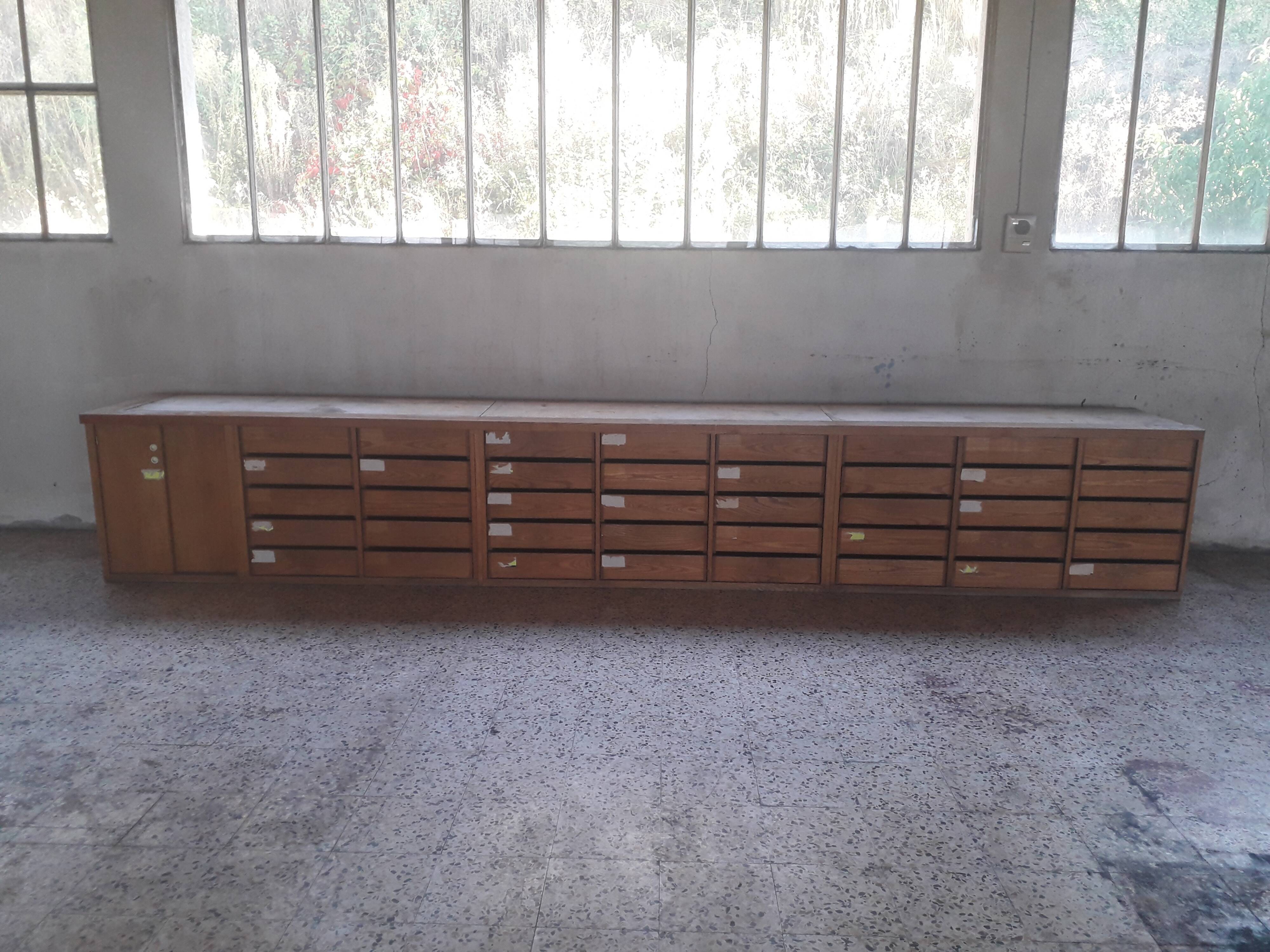 Cabinet with drawers 50 years, 450cm