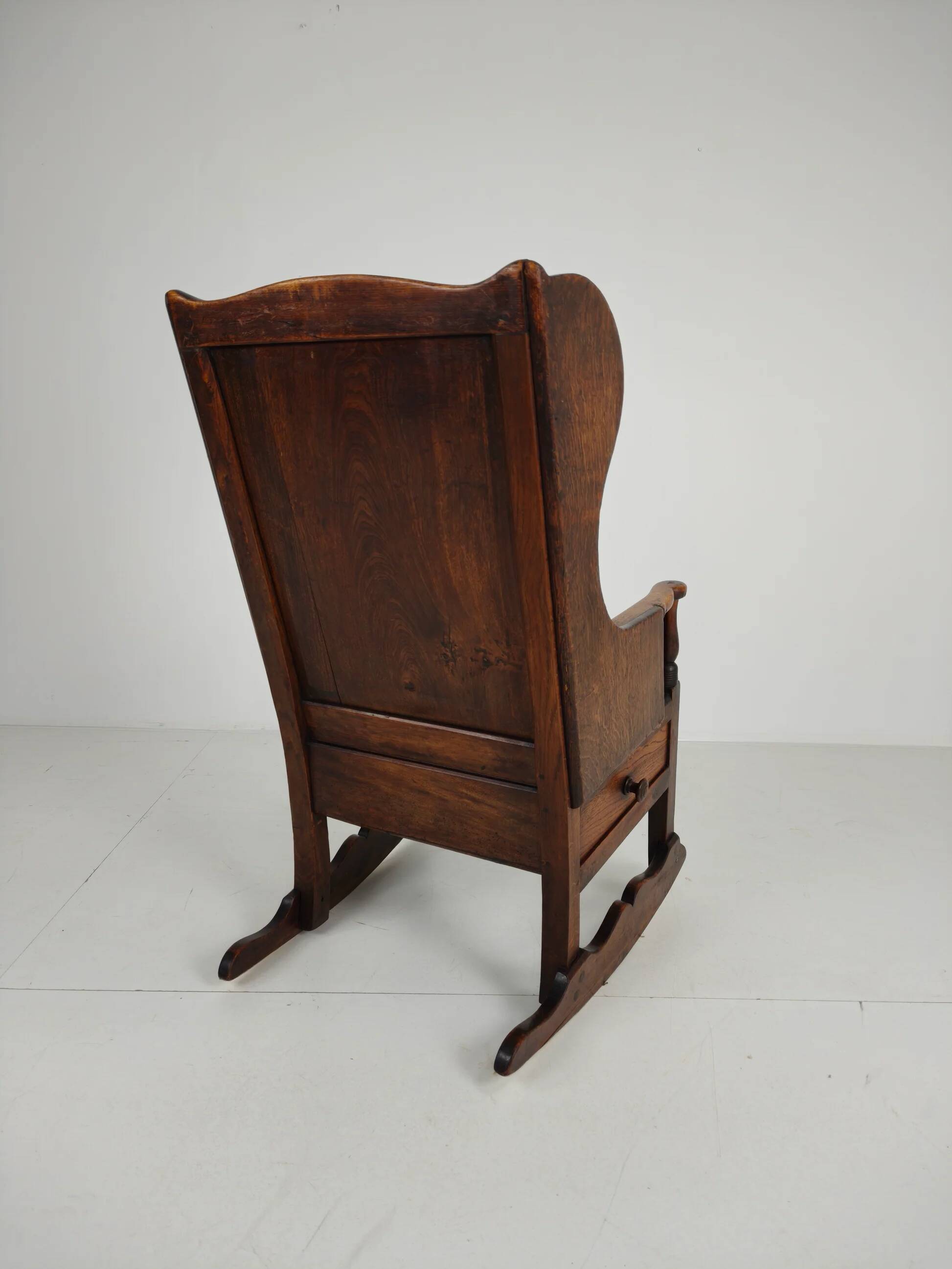 Antique lambing chair / rocking chair – ca. 1800, oak