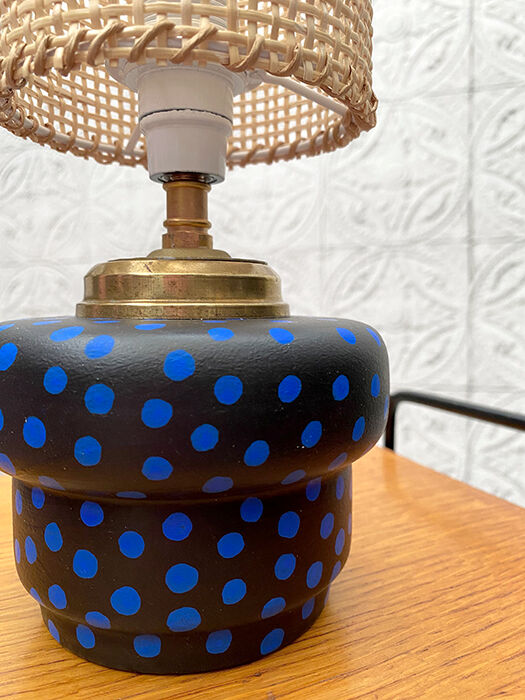 Bedside lamp blue peas