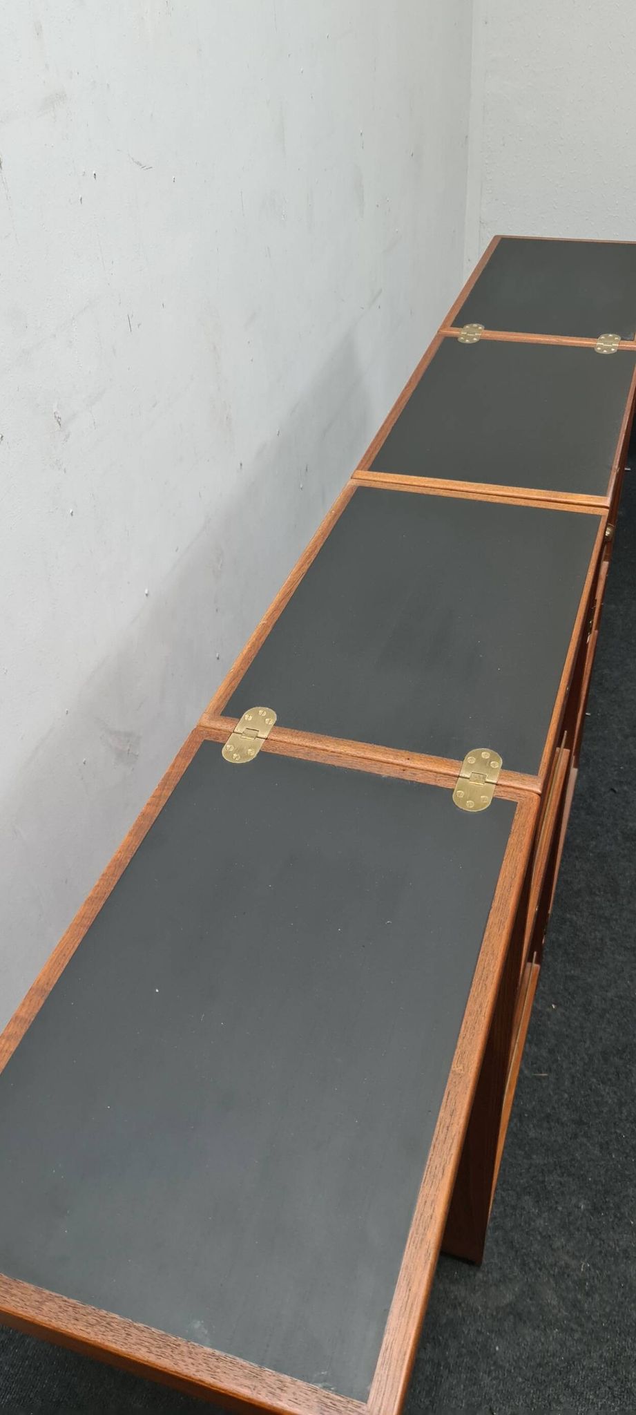 Petite table de salle à manger vintage en teck à rallonge
