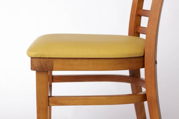 Chaise vintage en hêtre avec assise en similicuir jaune – Allemagne des années 1960-1970