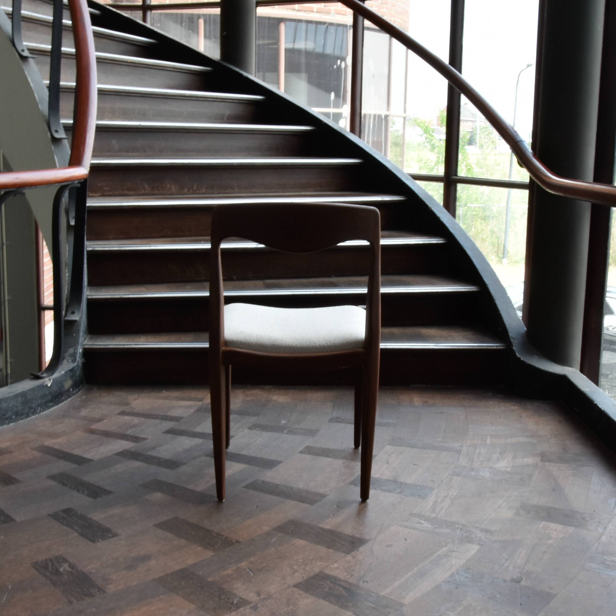 Danish Dining chair Attributed to Niels Moller