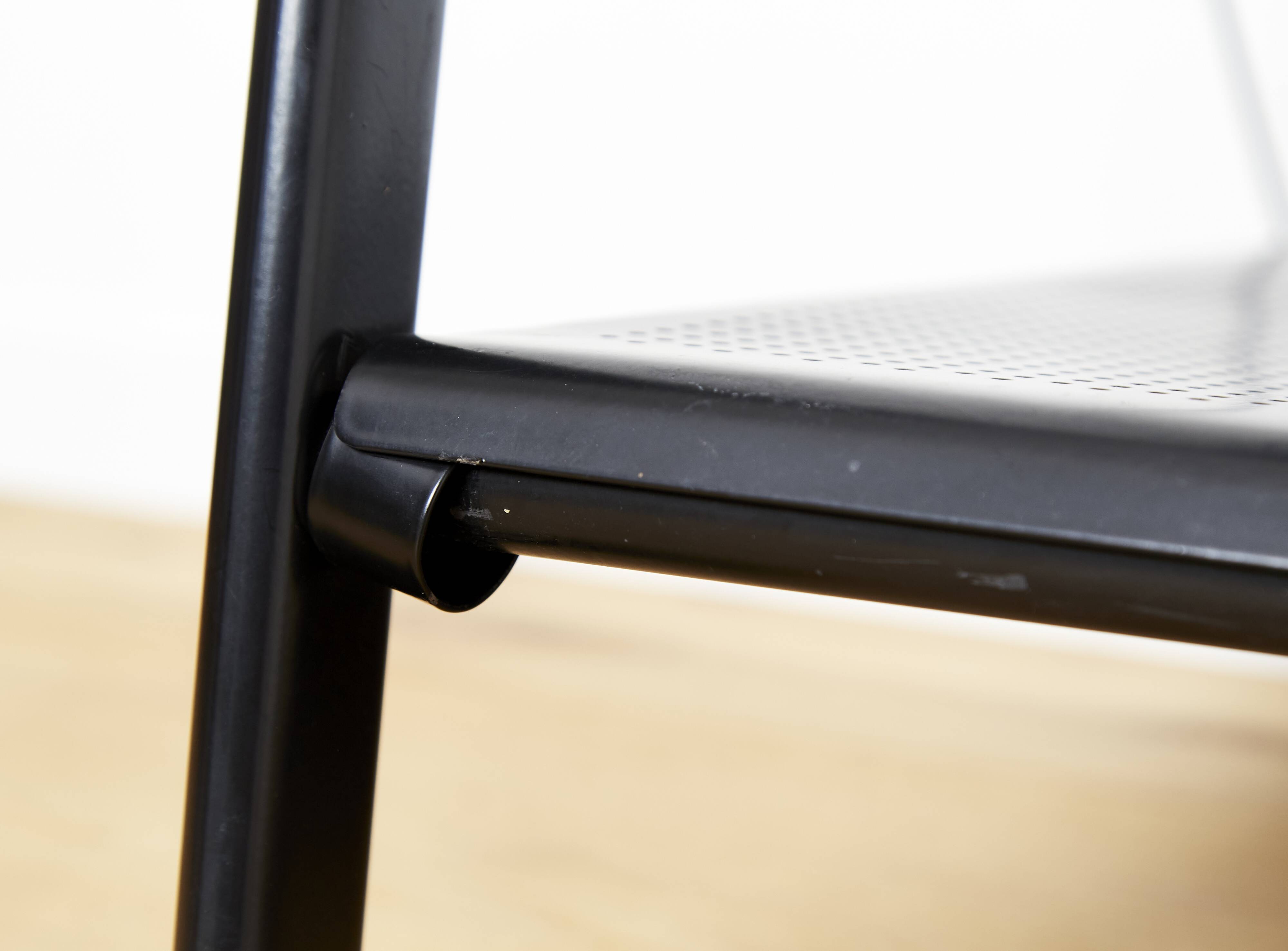 Etagère postmoderne dans le style de Philippe Starck