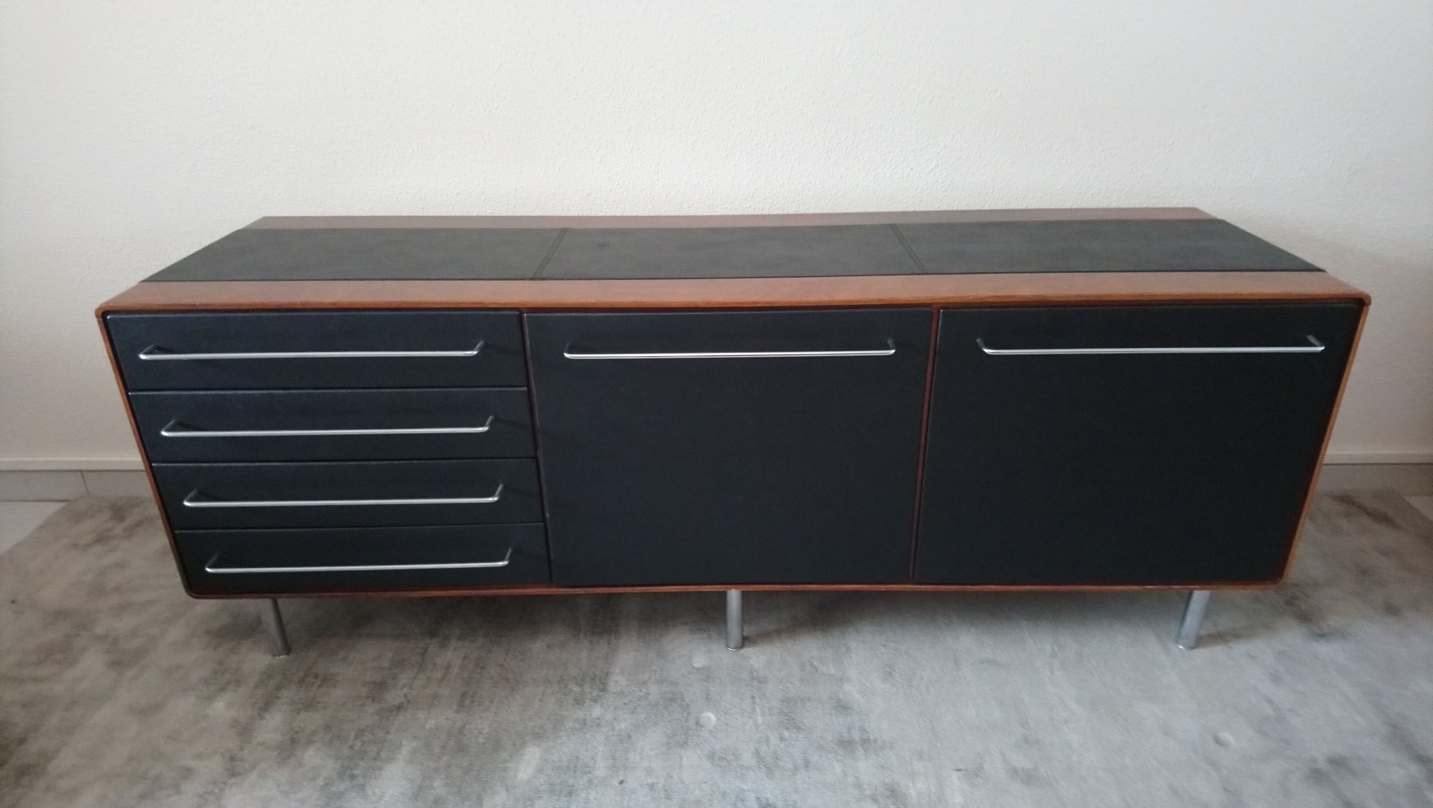 Rare row of wood and leatherette of the 60s 70s