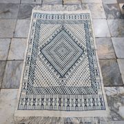Tapis blanc et bleu tissé mains en laine naturelle
